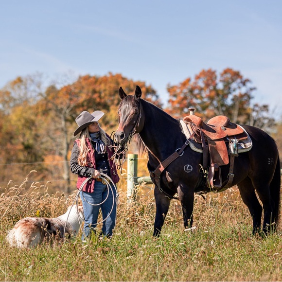 Meet your Posher, Adrienne - Picture 1 of 1